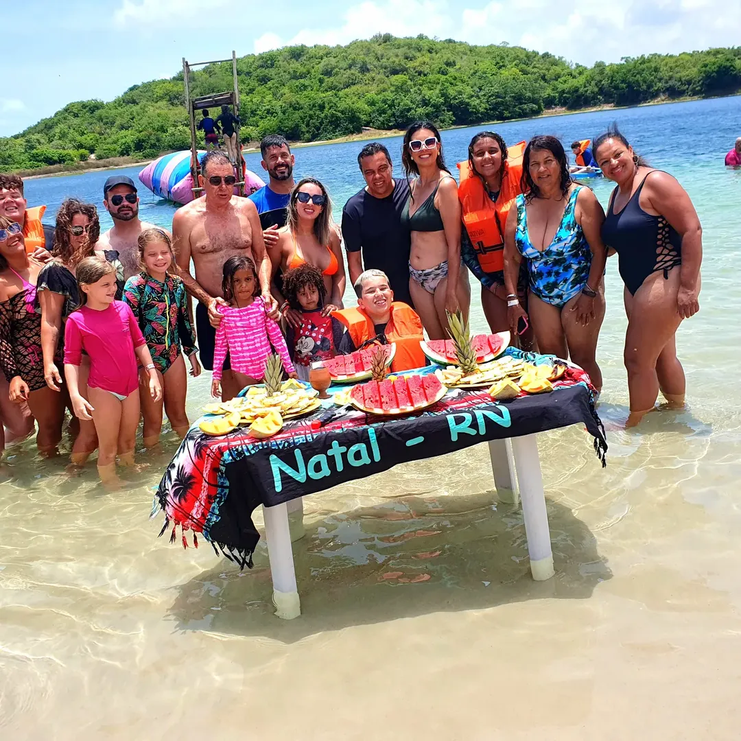Grupo na lagoa
